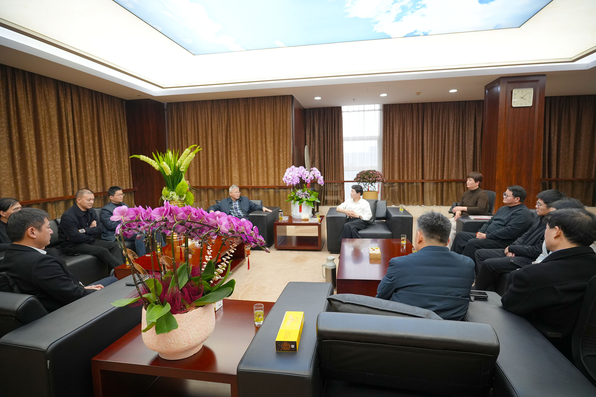 嘉兴市人大常委会副主任曹国良一行调研浙江美大